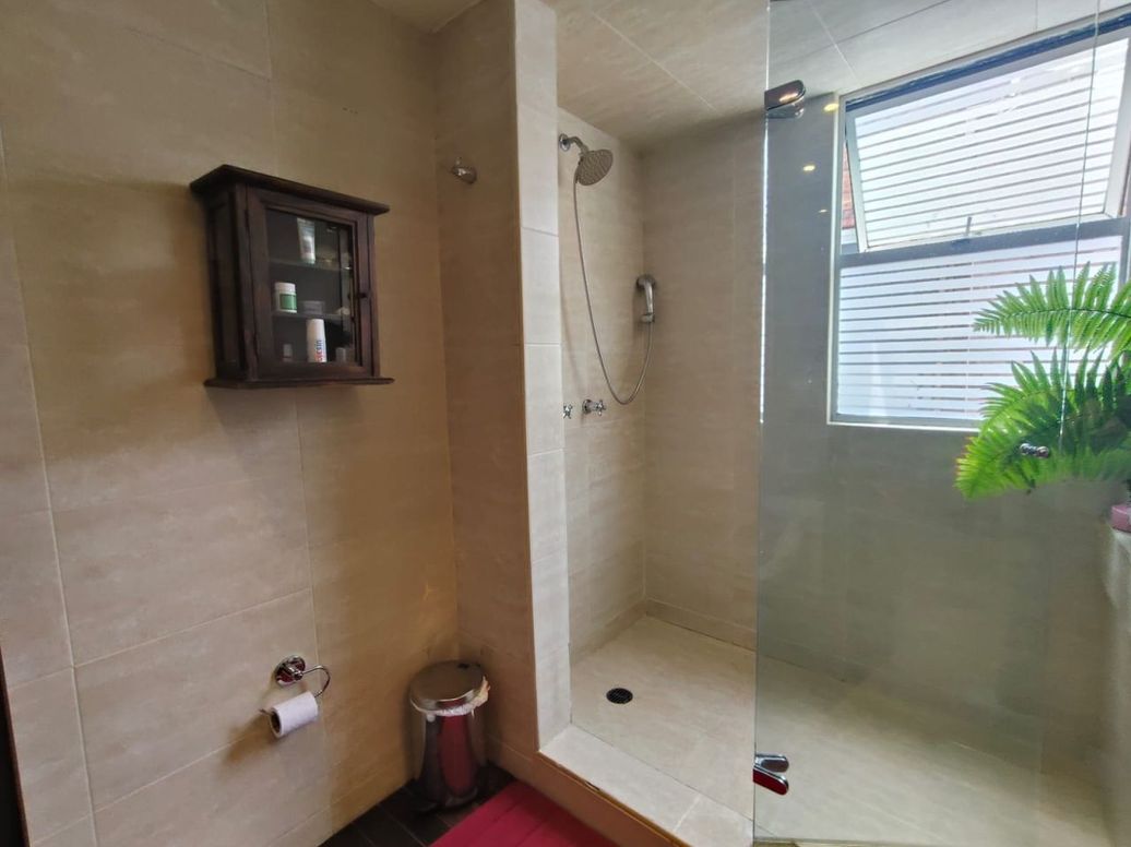 Apartamento de 3 alcobas en venta en La Cabrera, Bogotá, 313 m² · foto 18 de 20