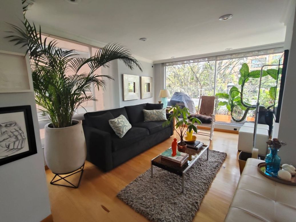 Apartamento de 3 alcobas en venta en La Cabrera, Bogotá, 313 m² · foto 10 de 20