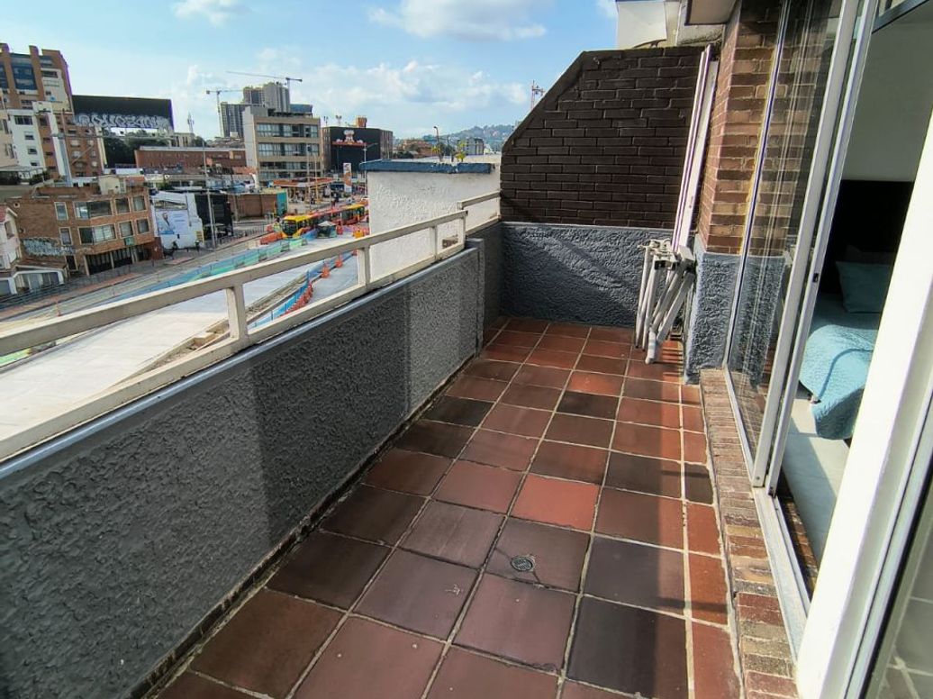 Apartamento de 3 alcobas en venta en Puente Largo, Bogotá, 98 m² · foto 3 de 12