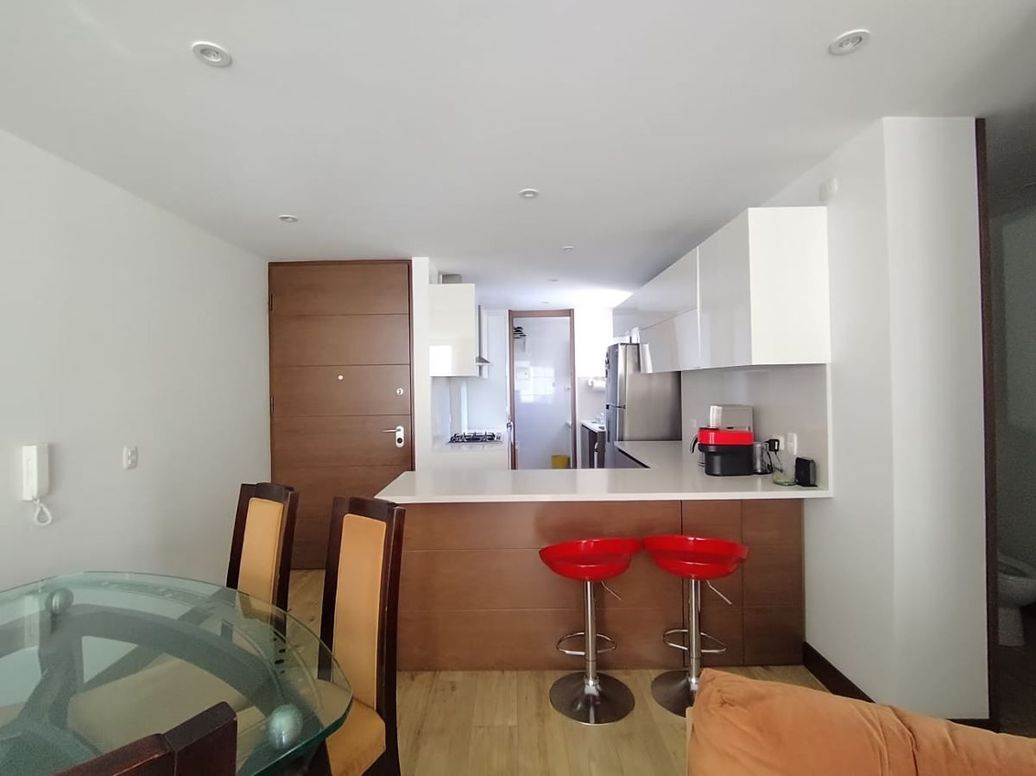 Apartamento de 2 alcobas en venta en Santa Barbara Oriental, Bogotá, 71 m² · foto 5 de 20