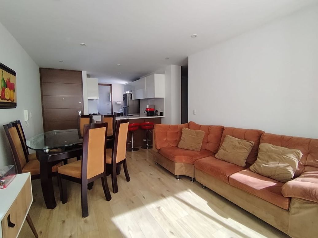 Apartamento de 2 alcobas en venta en Santa Barbara Oriental, Bogotá, 71 m² · foto 4 de 20