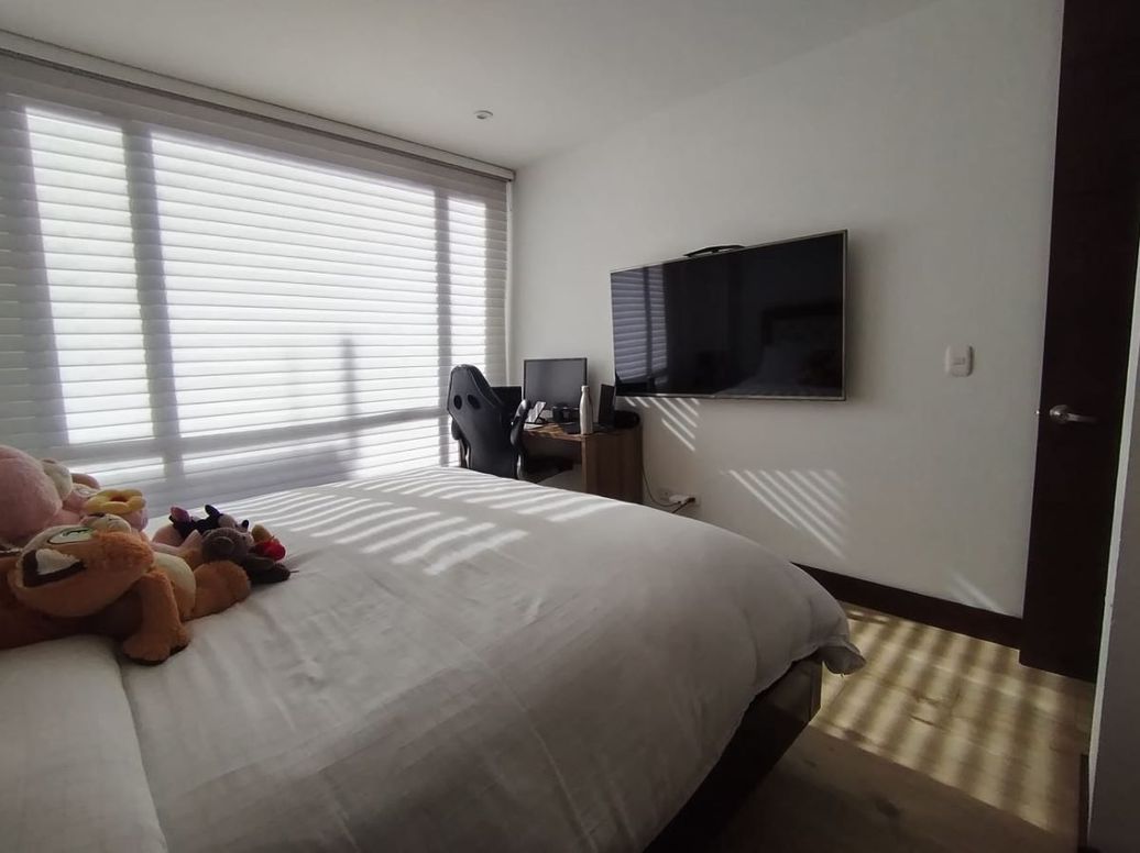 Apartamento de 2 alcobas en venta en Santa Barbara Oriental, Bogotá, 71 m² · foto 11 de 20