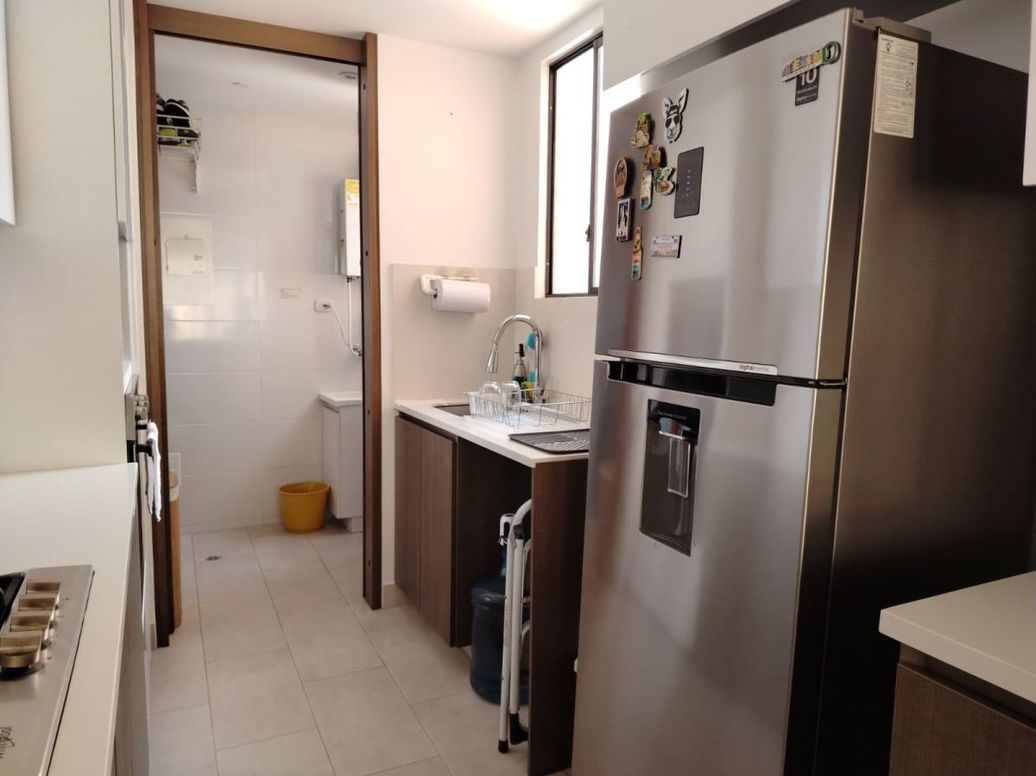 Apartamento de 2 alcobas en venta en Santa Barbara Oriental, Bogotá, 71 m² · foto 14 de 20