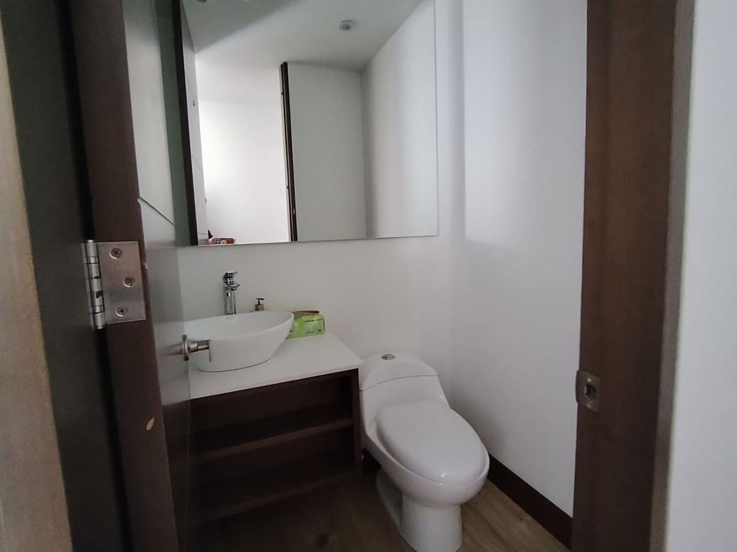Apartamento de 2 alcobas en venta en Santa Barbara Oriental, Bogotá, 71 m² · foto 19 de 20