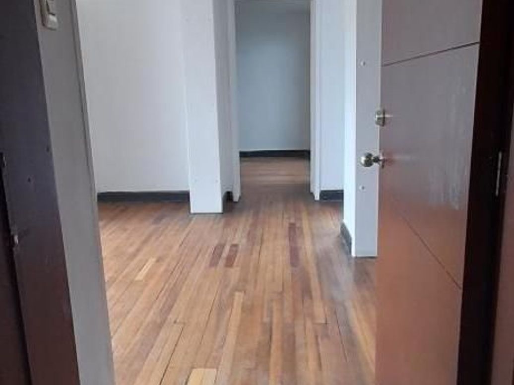 Apartamento de 4 alcobas en venta en Sears, Bogotá, 110 m² · foto 3 de 16