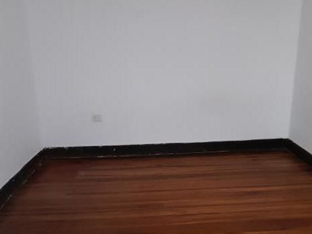 Apartamento de 4 alcobas en venta en Sears, Bogotá, 110 m² · foto 13 de 16