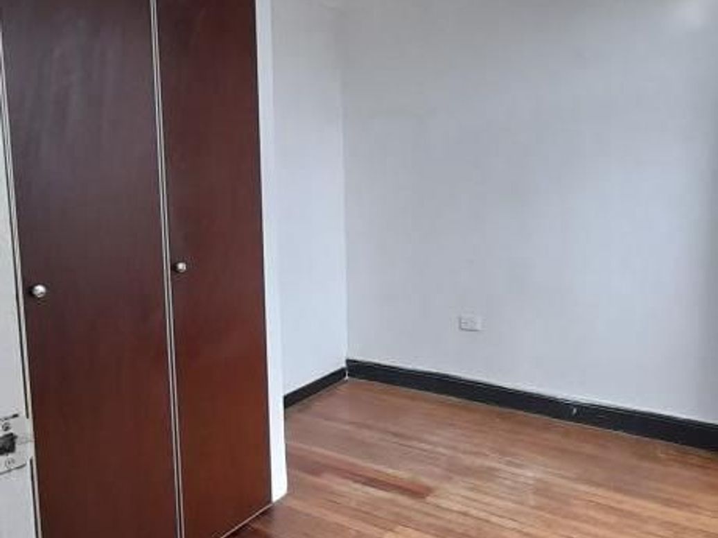 Apartamento de 4 alcobas en venta en Sears, Bogotá, 110 m² · foto 14 de 16