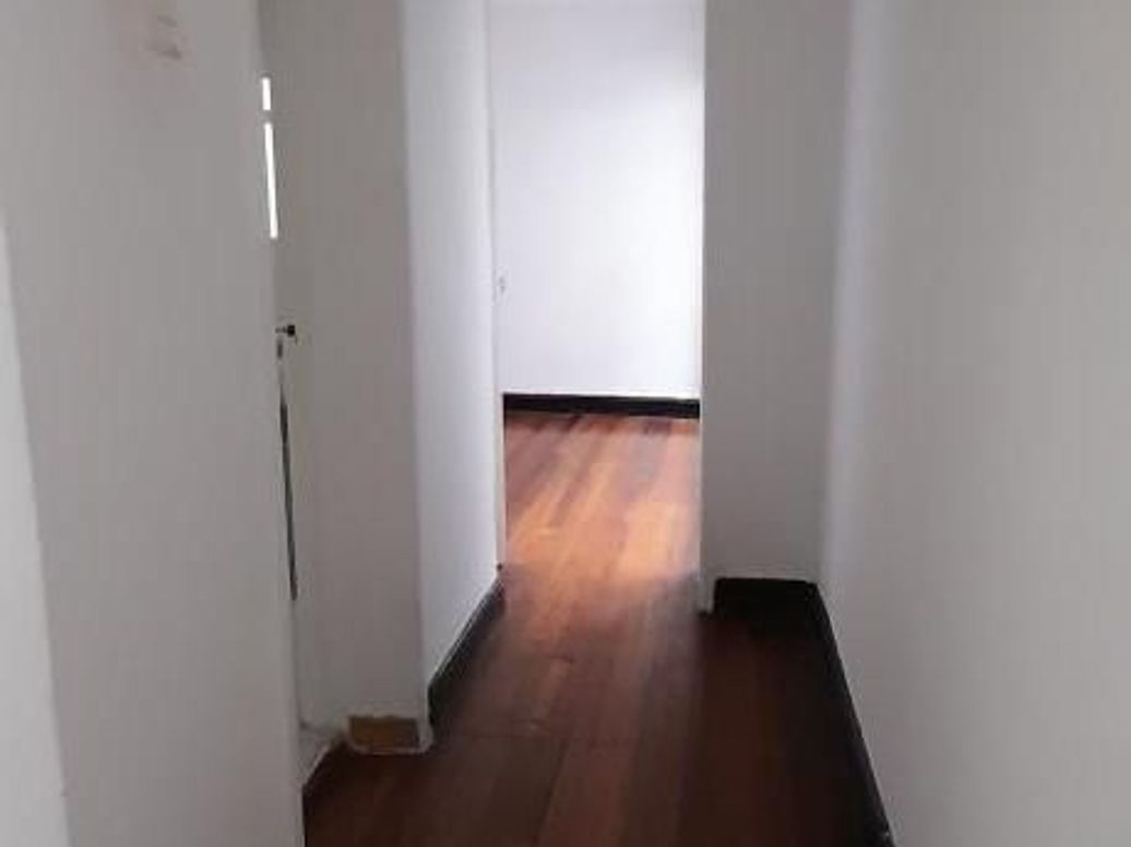 Apartamento de 4 alcobas en venta en Sears, Bogotá, 110 m² · foto 11 de 16
