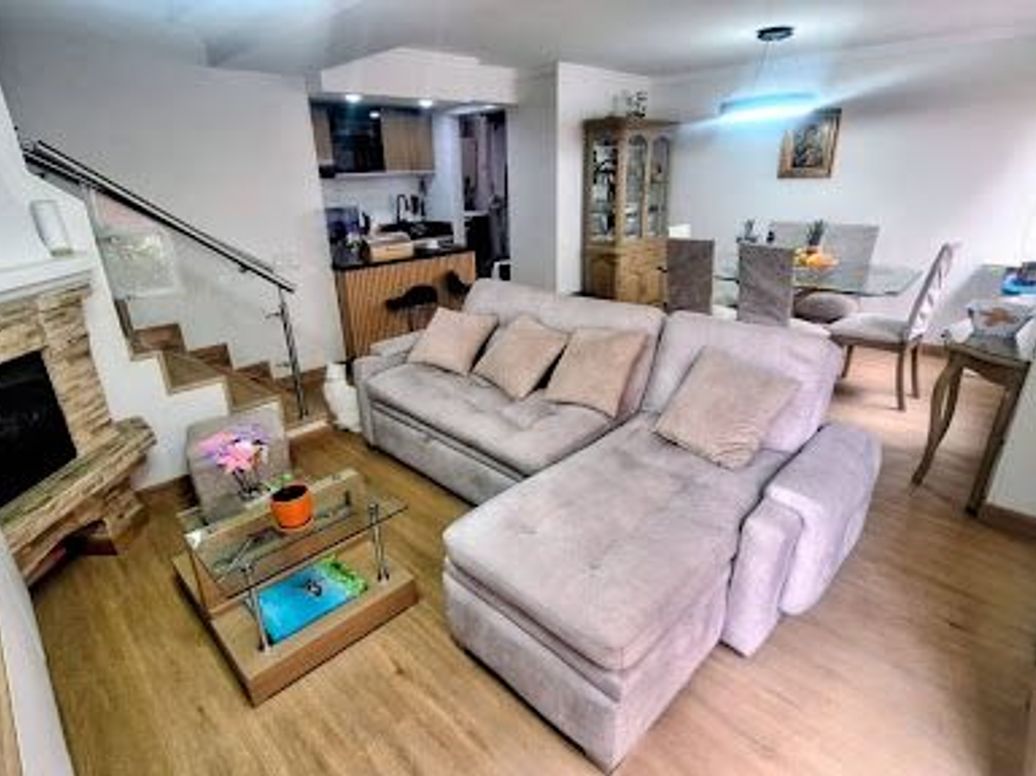 Casa de 3 alcobas en venta en Modelia, Bogotá, 106 m² · foto 3 de 20