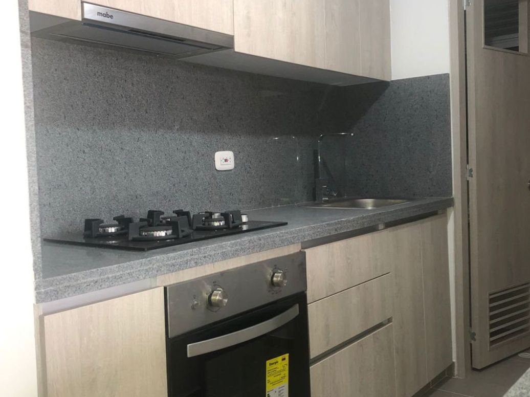 Apartamento de 3 alcobas en venta en Nuestra Señora De La Paz, Bogotá, 63 m² · foto 2 de 10