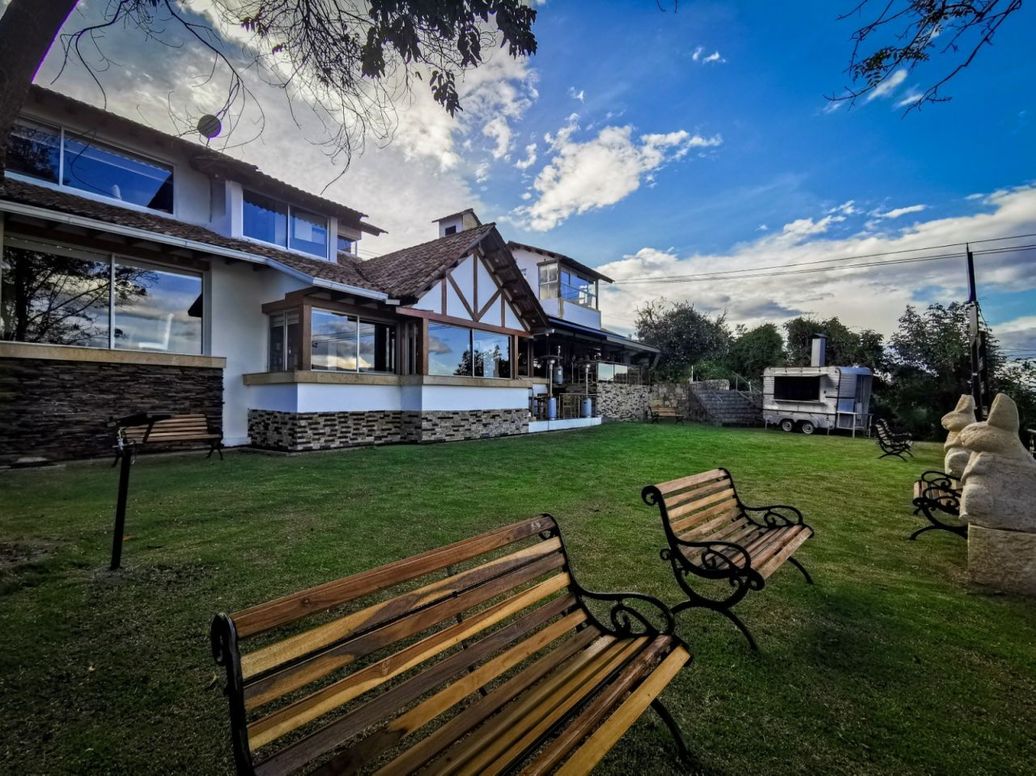 Casa de 7 alcobas en arriendo en Las Mercedes Suba, Bogotá, 700 m² · foto 6 de 18