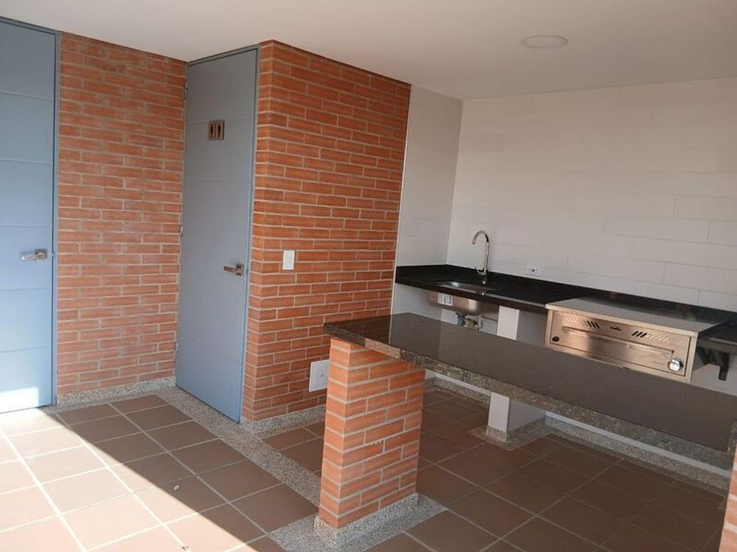Apartamento de 2 alcobas en arriendo en El Batan, Bogotá, 78 m² · foto 13 de 14
