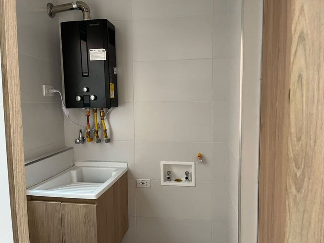 Apartamento de 2 alcobas en arriendo en El Batan, Bogotá, 78 m² · foto 8 de 14