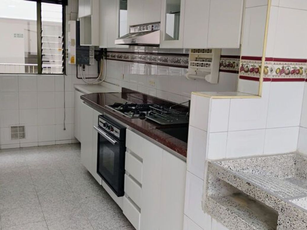 Apartamento de 3 alcobas en venta en Atenas, Bogotá, 117 m² · foto 8 de 12