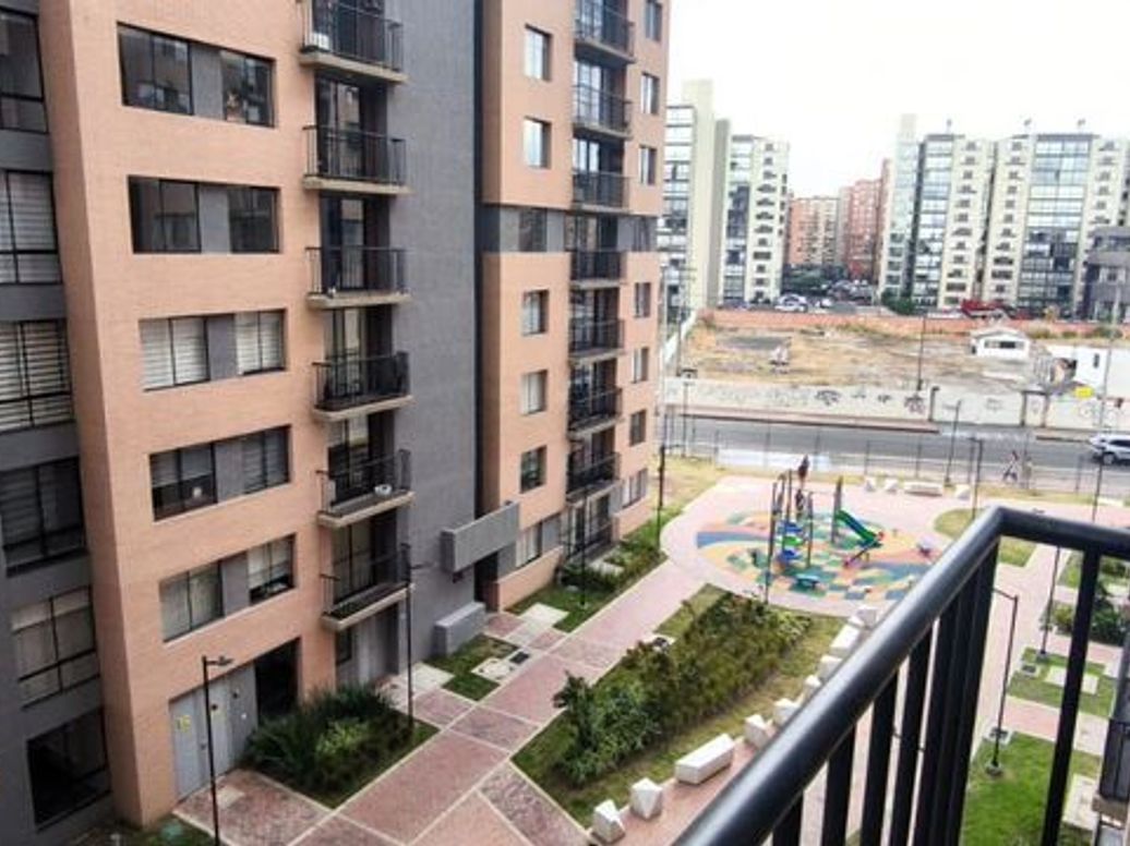 Apartamento de 3 alcobas en venta en El Dorado, Bogotá, 80 m² · foto 10 de 20