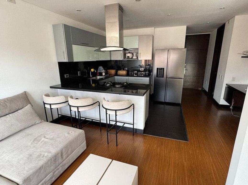 Apartaestudio en venta en Santa Bibiana, Bogotá, 58 m² · foto 2 de 18