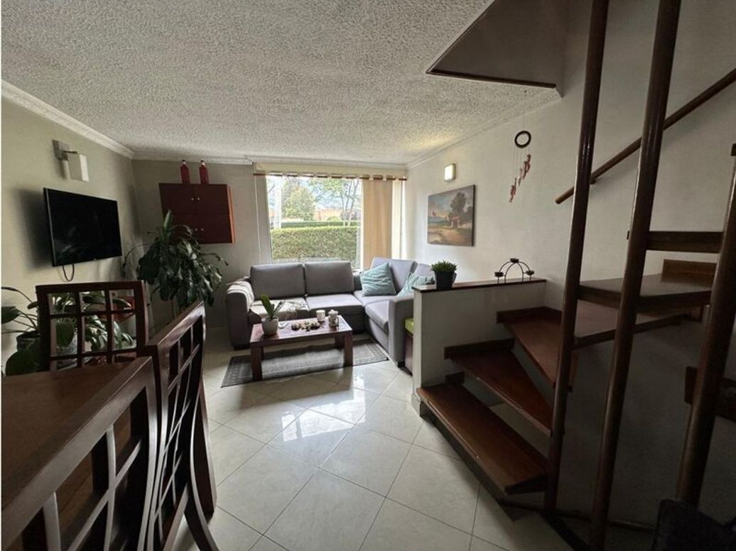 Casa de 4 alcobas en venta en La Liberia, Bogotá, 80 m² · foto 2 de 14