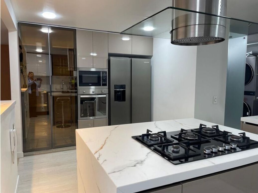 Apartamento de 5 alcobas en venta en Victoria Norte, Bogotá, 333 m² · foto 10 de 20