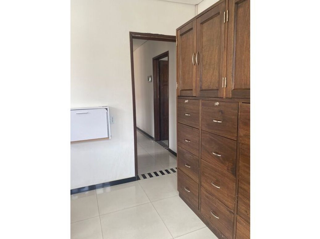 Casa de 6 alcobas en venta en Chapinero, Bogotá, 380 m² · foto 16 de 17