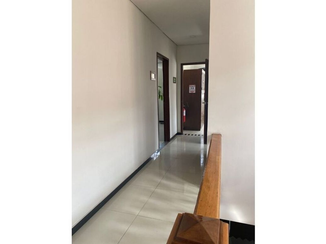 Casa de 6 alcobas en venta en Chapinero, Bogotá, 380 m² · foto 3 de 17