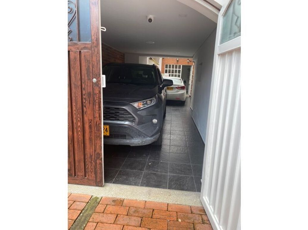 Casa de 6 alcobas en venta en Chapinero, Bogotá, 380 m² · foto 14 de 17