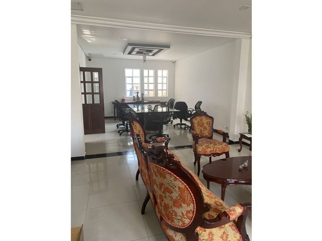 Casa de 6 alcobas en venta en Chapinero, Bogotá, 380 m² · foto 5 de 17