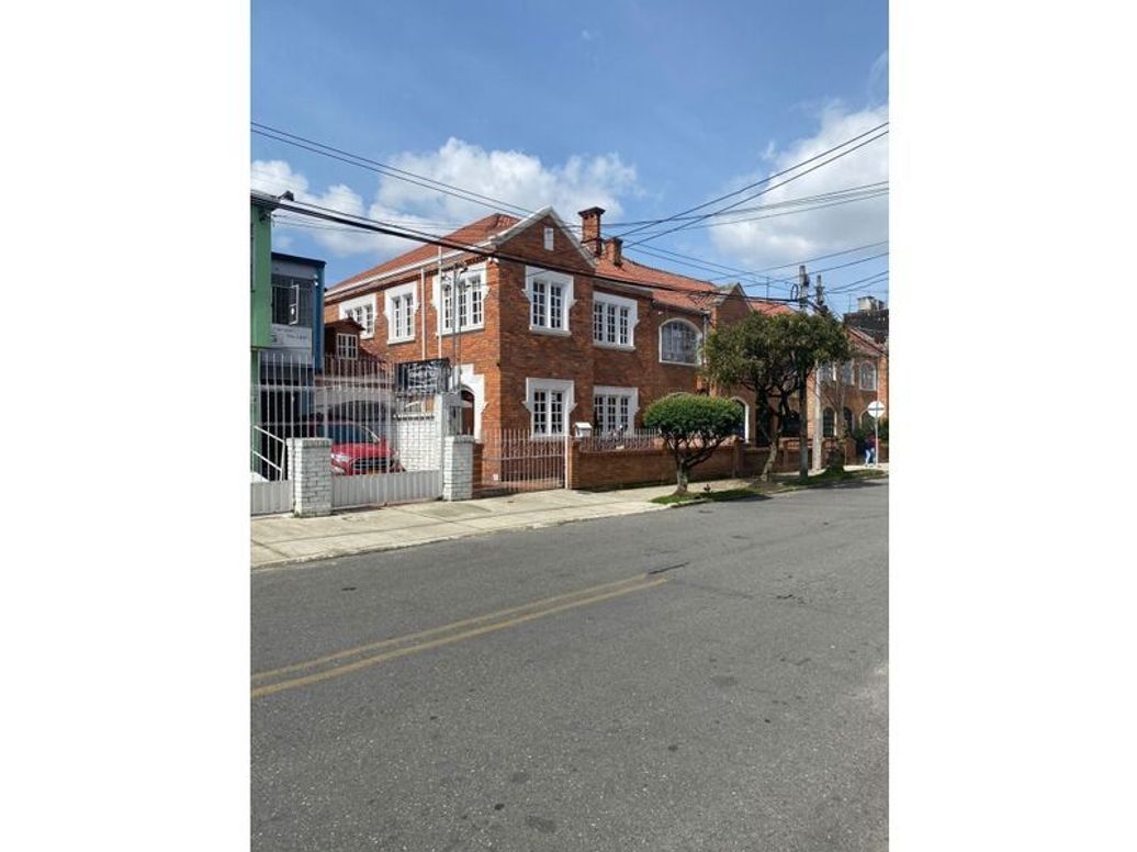 Casa de 6 alcobas en venta en Chapinero, Bogotá, 380 m² · foto 17 de 17