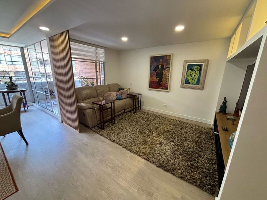 Apartamento de 2 alcobas en venta en Bella Suiza, Bogotá, 132 m² · foto 9 de 15
