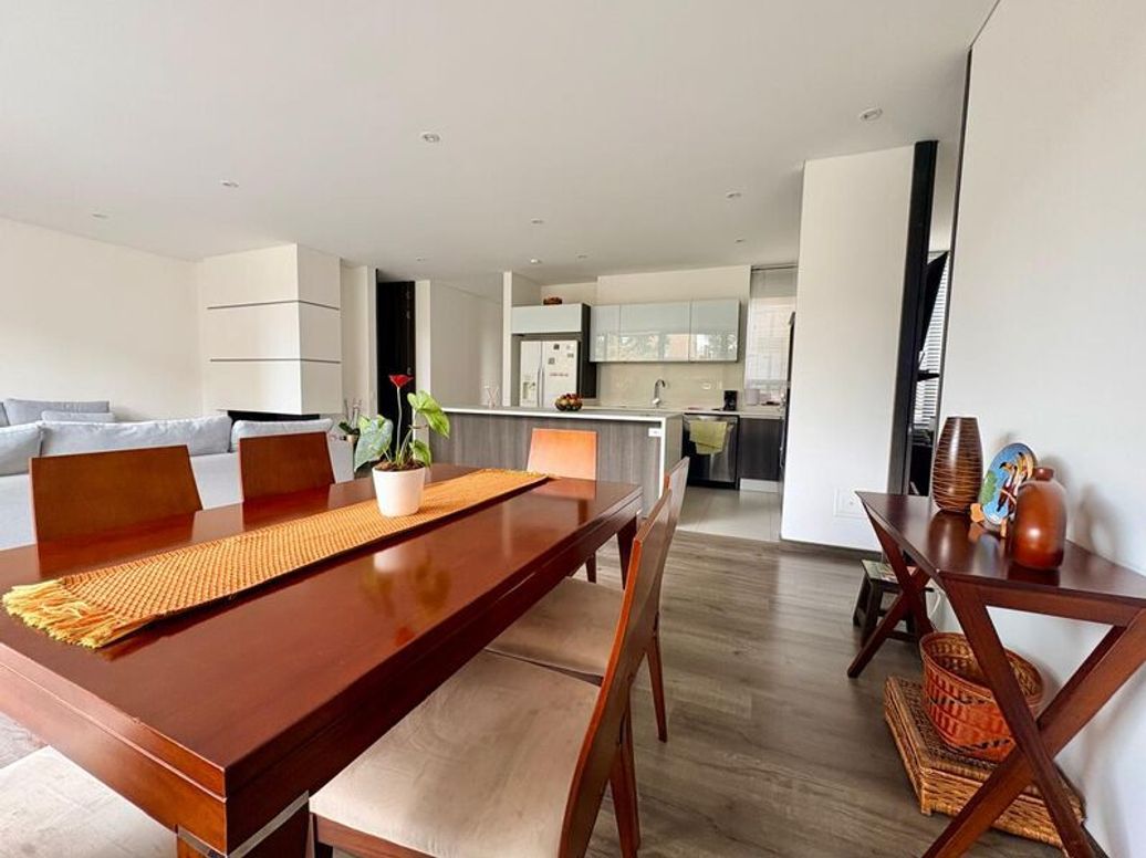 Apartamento de 3 alcobas en venta en Casa Blanca Suba, Bogotá, 167 m² · foto 3 de 20