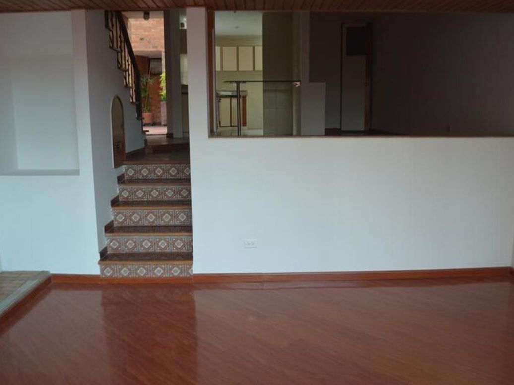 Casa de 3 alcobas en venta en San Patricio, Bogotá, 178 m² · foto 10 de 12