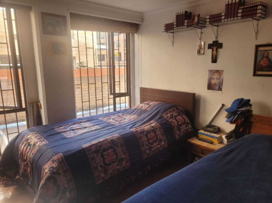 Apartamento de 3 alcobas en venta en Santa Bibiana, Bogotá, 131 m² · foto 8 de 14