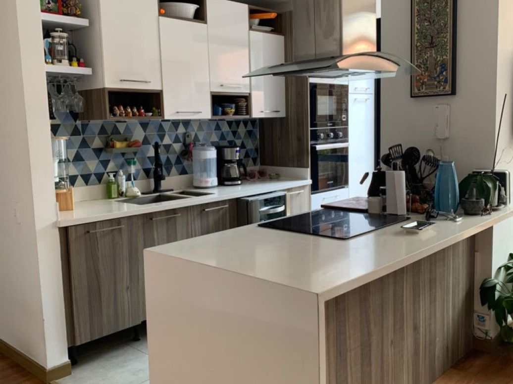 Apartamento de 2 alcobas en venta en Los Cedros, Bogotá, 79 m² · foto 3 de 10