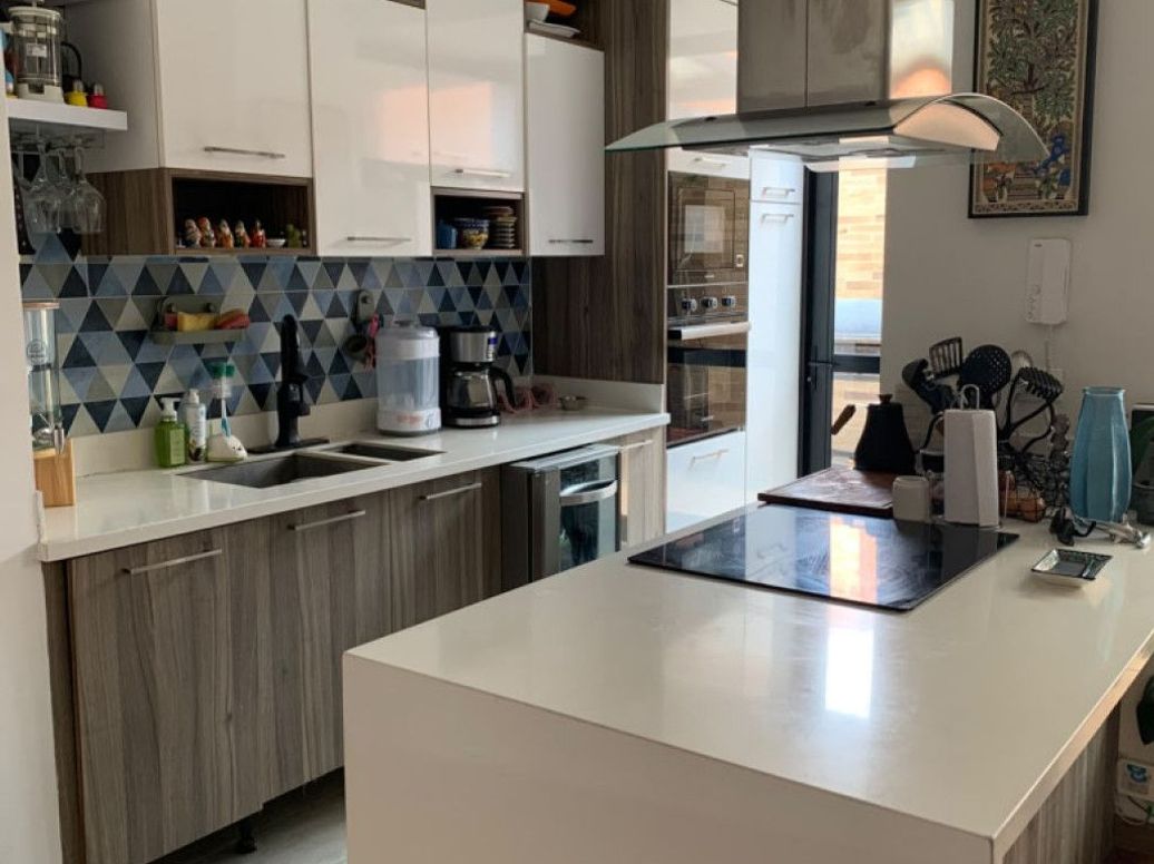 Apartamento de 2 alcobas en venta en Los Cedros, Bogotá, 79 m² · foto 8 de 10