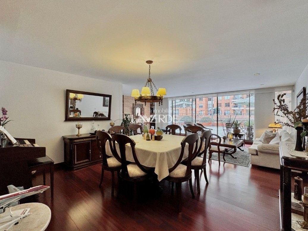 Apartamento de 3 alcobas en venta en Lisboa, Bogotá, 294 m² · foto 2 de 20