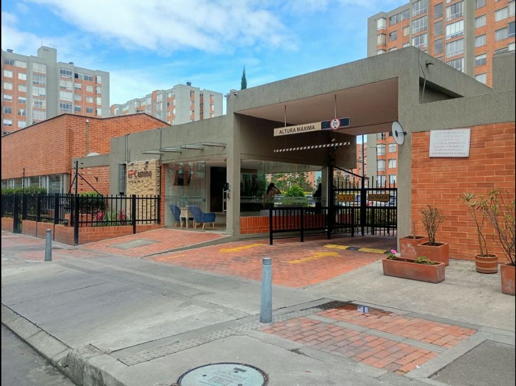 Apartamento de 3 alcobas en venta en La Felicidad, Bogotá, 54 m² · foto 16 de 18