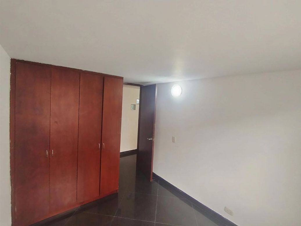 Apartamento de 3 alcobas en venta en Ub. Castilla Real, Bogotá, 56 m² · foto 12 de 20