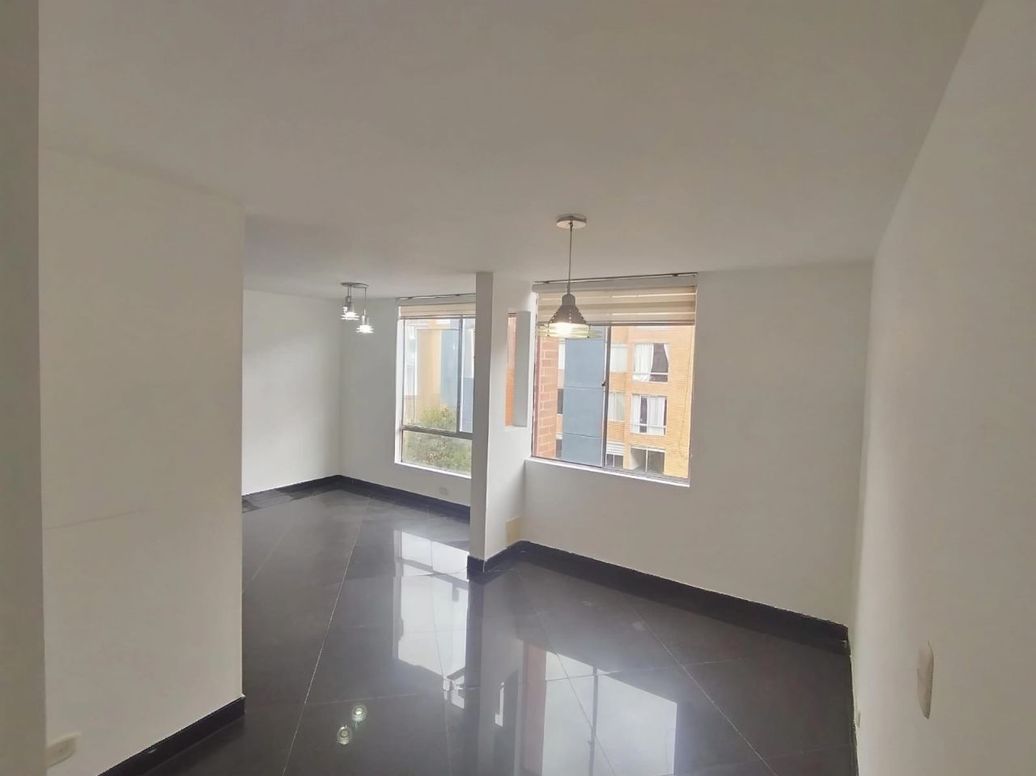 Apartamento de 3 alcobas en venta en Ub. Castilla Real, Bogotá, 56 m² · foto 6 de 20