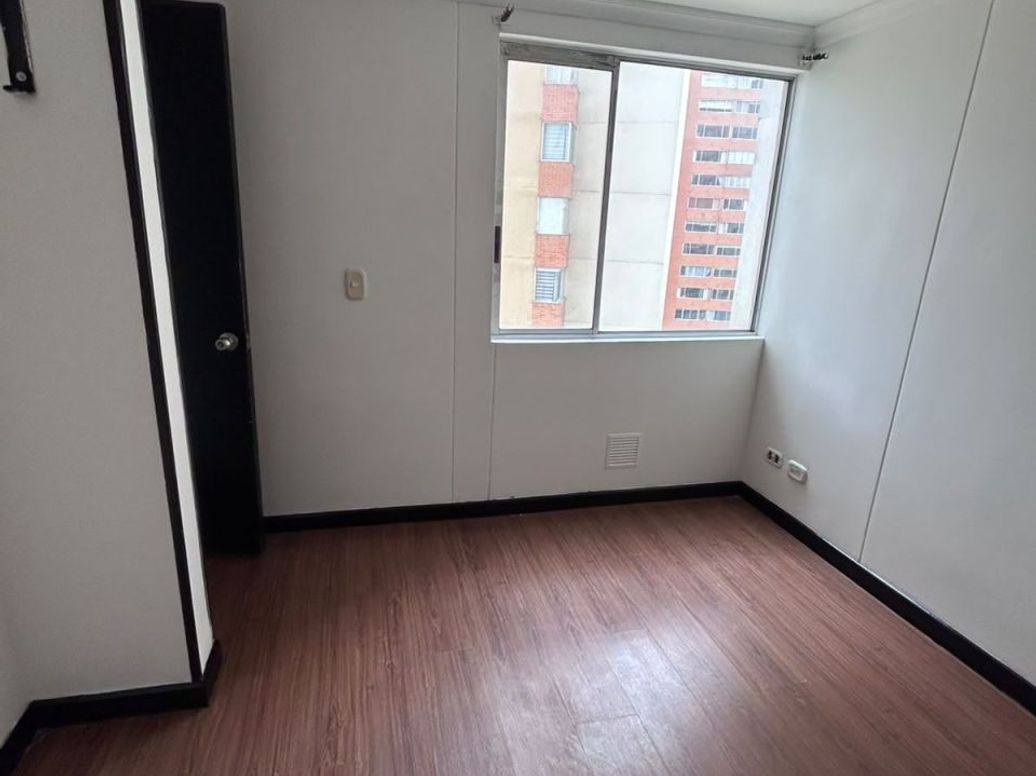 Apartamento en arriendo en Gran Granada, Bogotá · foto 11 de 12