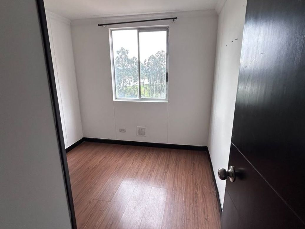 Apartamento en arriendo en Gran Granada, Bogotá · foto 8 de 12