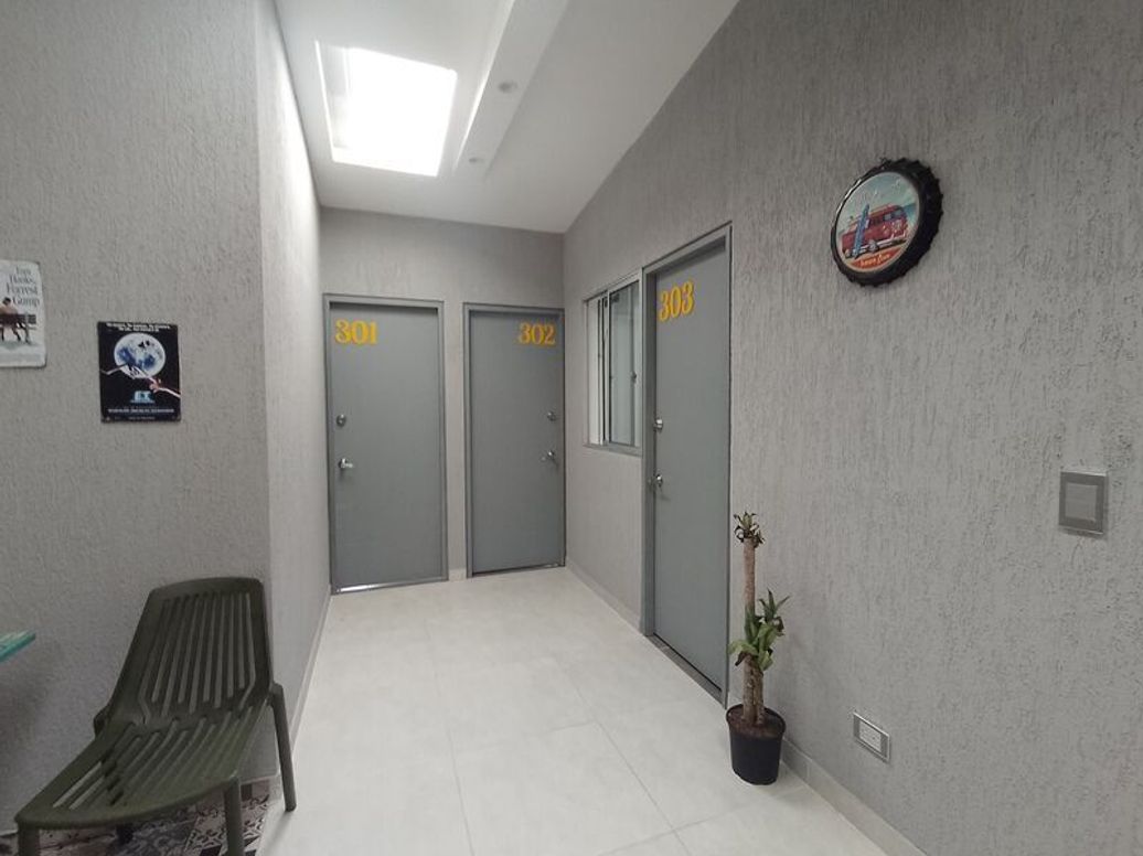 Casa de 10 alcobas en venta en La Estrada, Bogotá, 416 m² · foto 6 de 17