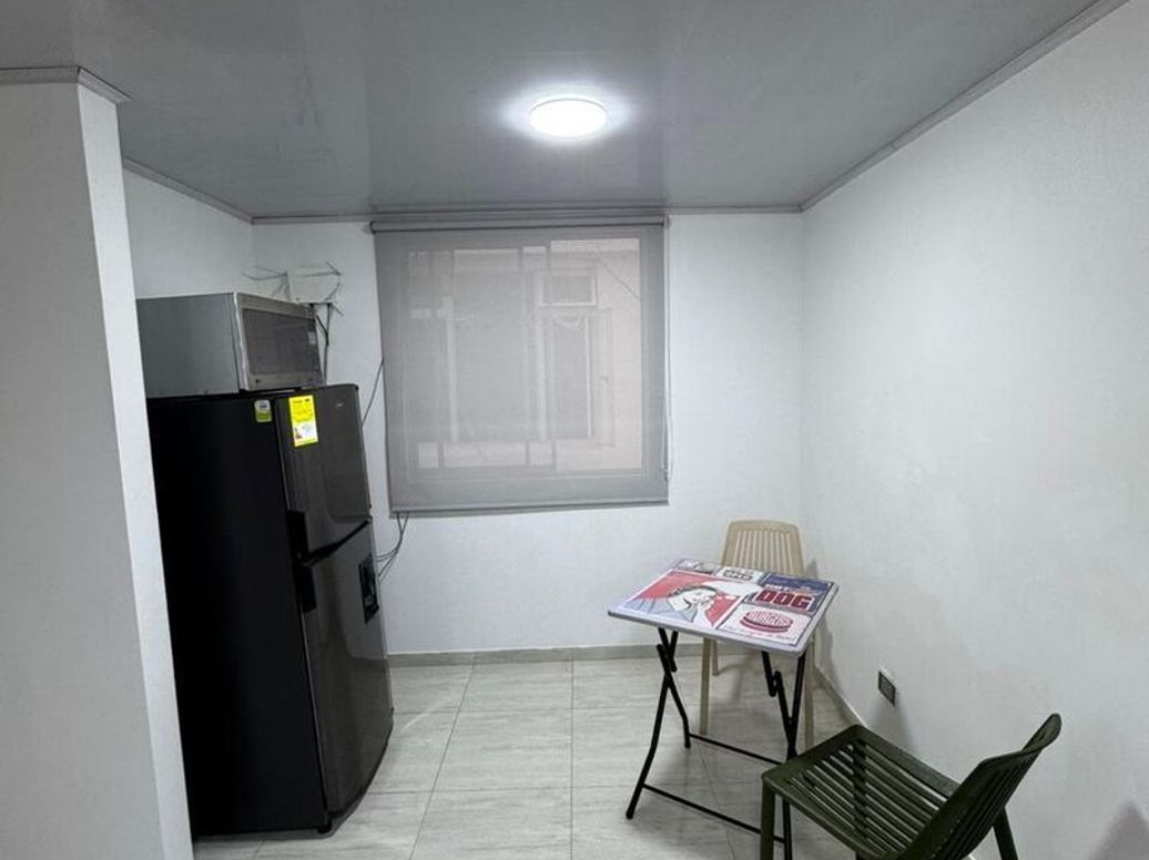 Casa de 10 alcobas en venta en La Estrada, Bogotá, 416 m² · foto 17 de 17