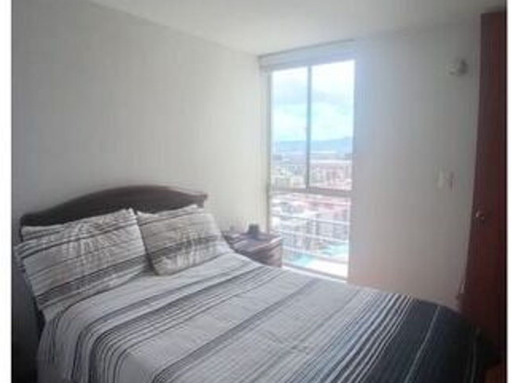 Apartamento de 3 alcobas en venta en Madelena I Y Ii, Bogotá, 56 m² · foto 7 de 14