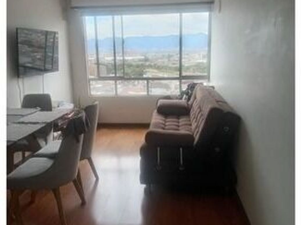 Apartamento de 3 alcobas en venta en Madelena I Y Ii, Bogotá, 56 m² · foto 2 de 14