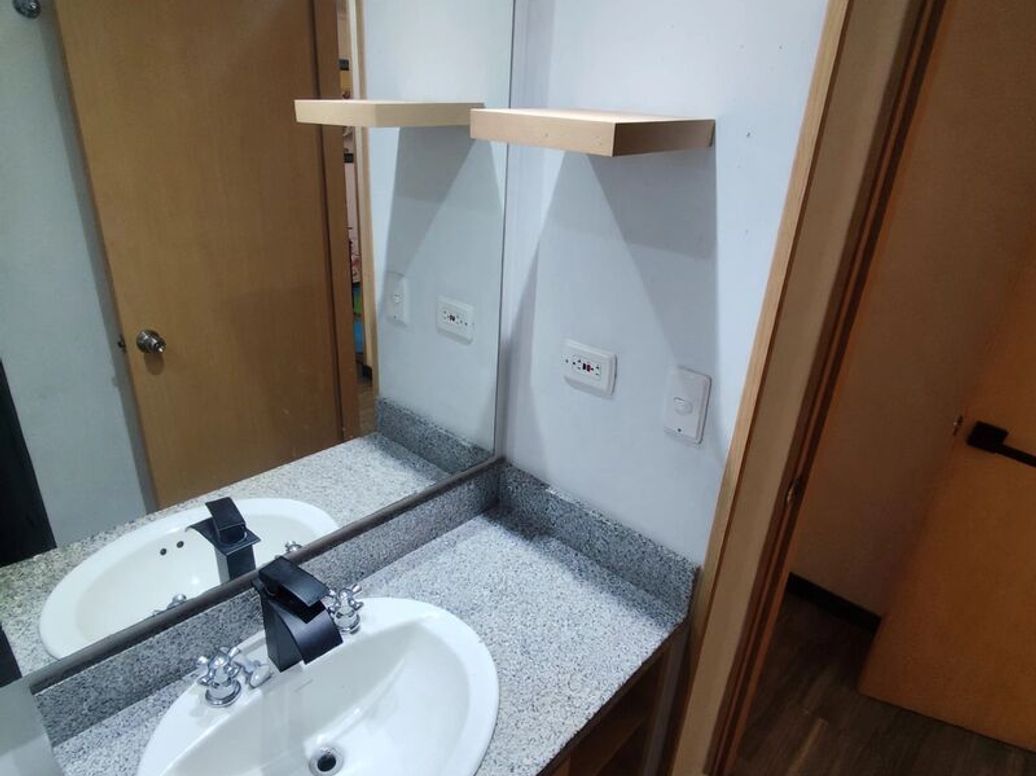 Apartamento de 3 alcobas en venta en Villemar Fontibon, Bogotá, 57 m² · foto 13 de 17