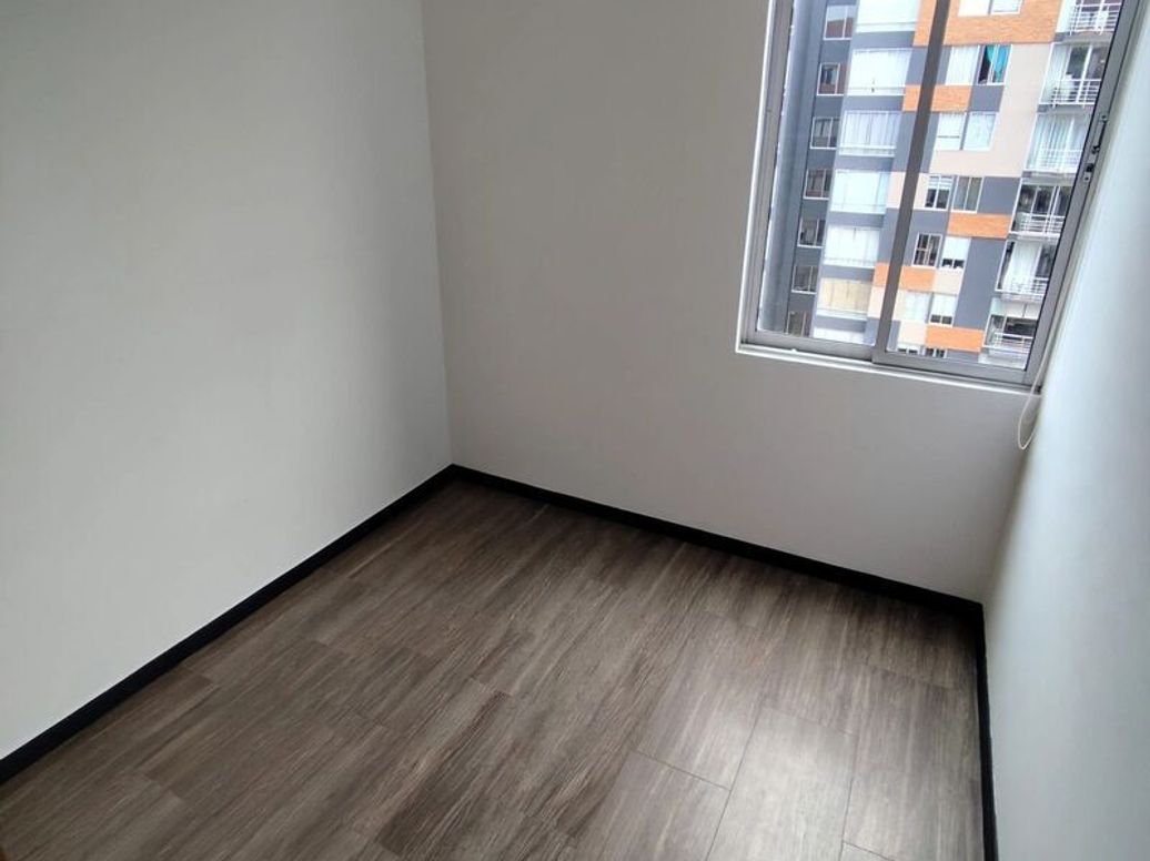 Apartamento de 3 alcobas en venta en Villemar Fontibon, Bogotá, 57 m² · foto 5 de 17