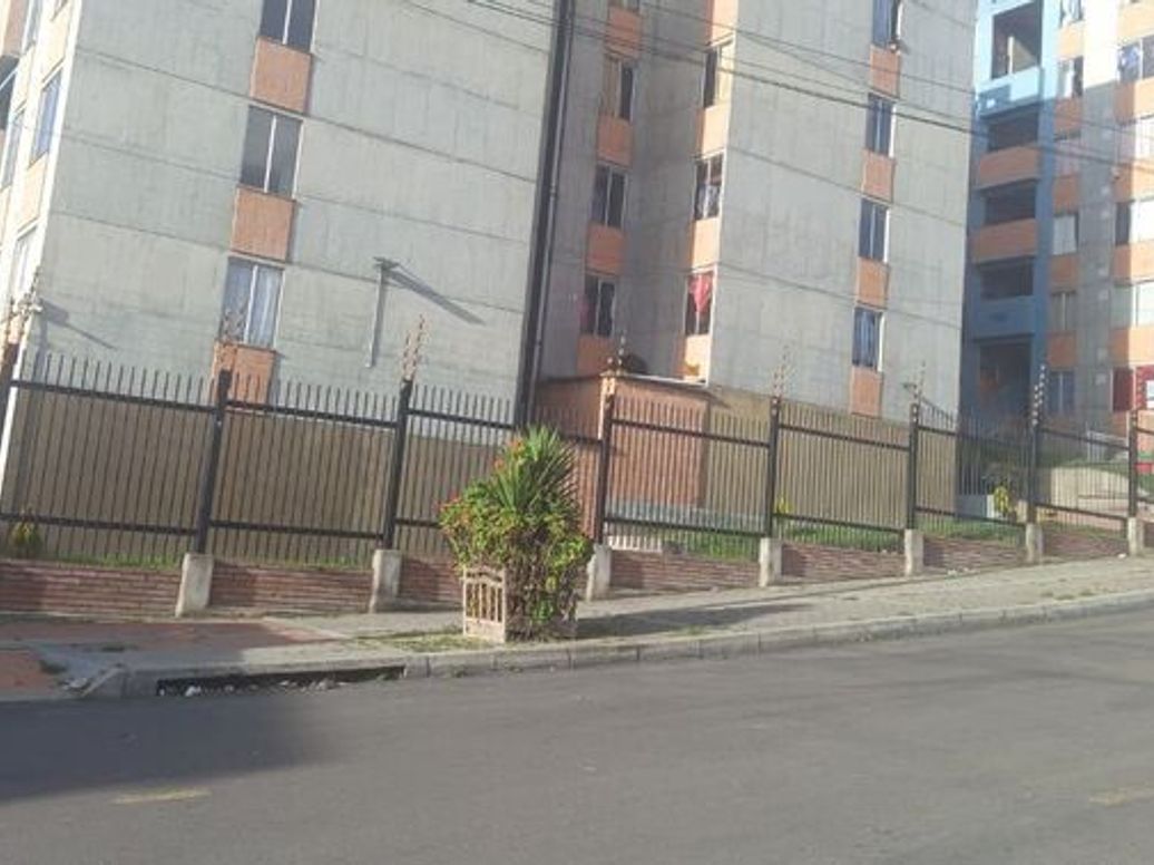 Apartamento de 2 alcobas en venta en Villas Del Eden, Bogotá, 43 m² · foto 2 de 15