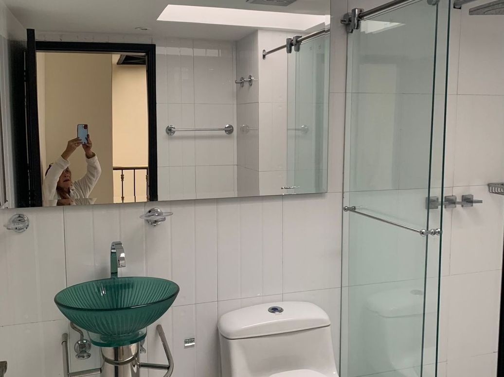 Casa de 6 alcobas en venta en Santa Barbara Central, Bogotá, 242 m² · foto 13 de 13