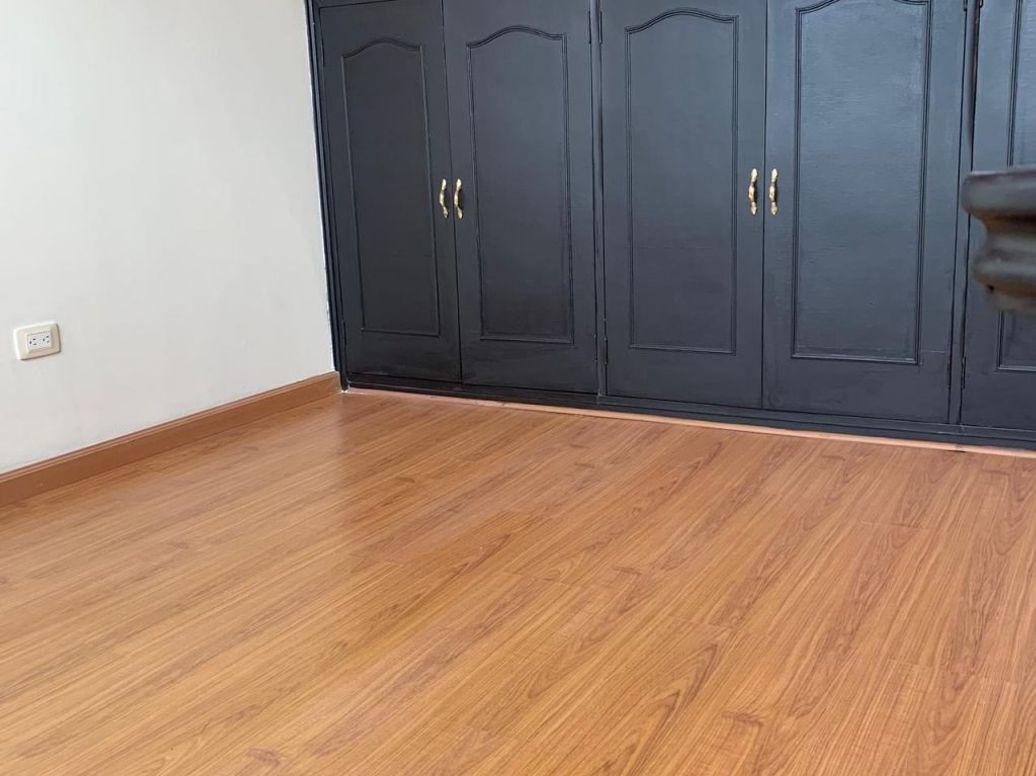 Casa de 6 alcobas en venta en Santa Barbara Central, Bogotá, 242 m² · foto 9 de 13