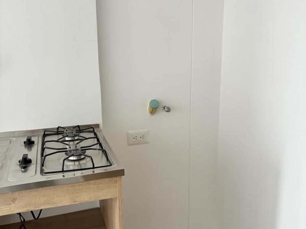 Apartamento de 1 alcoba en venta en Usatama, Bogotá, 26 m² · foto 4 de 11
