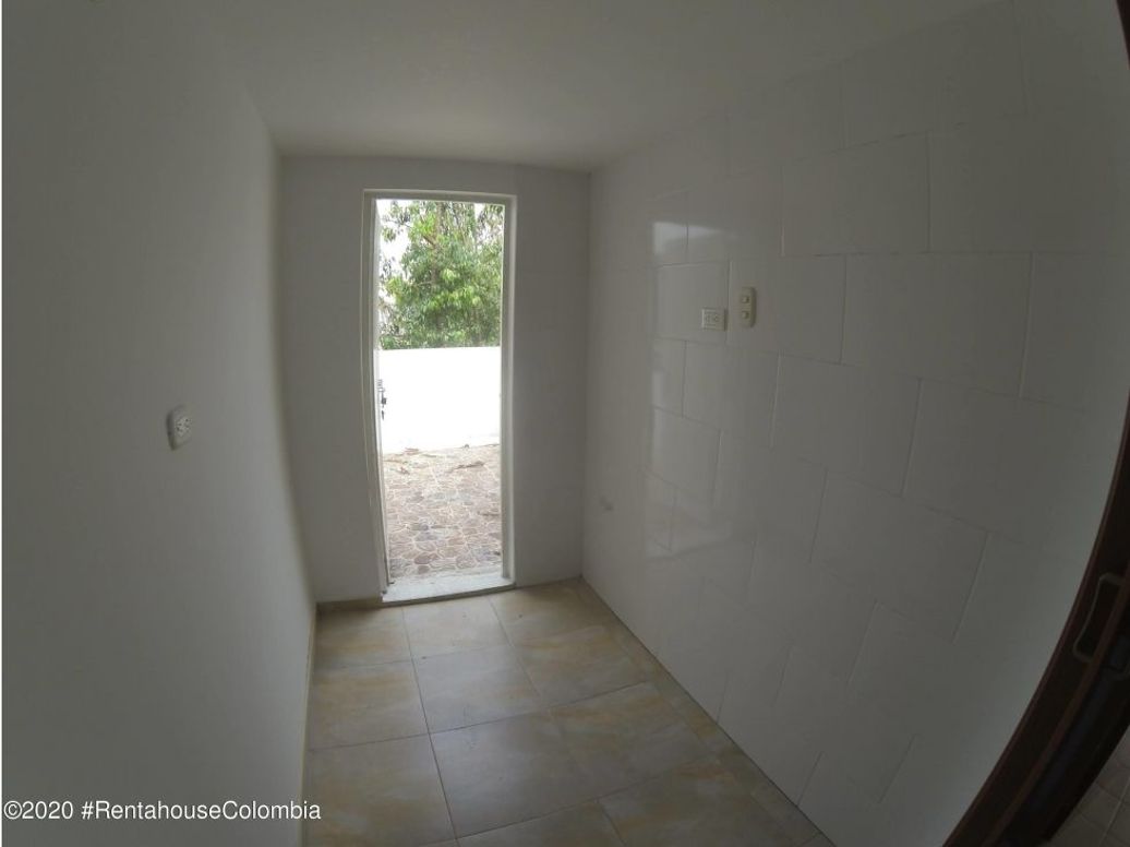 Casa de 3 alcobas en venta en Normandía, Bogotá, 320 m² · foto 10 de 20